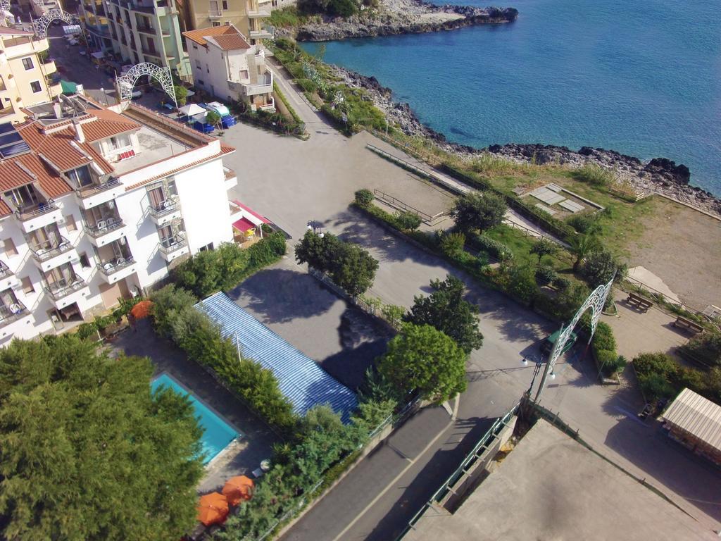 Hotel Calanca Marina di Camerota Bagian luar foto